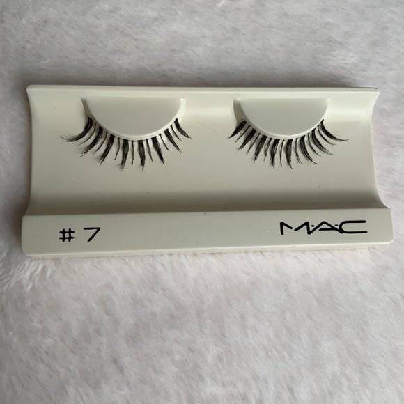 Mac Cosmetics Bundle of 4 Pairs/Packages of False Eyelashes Lashes New - Picture 3 of 7